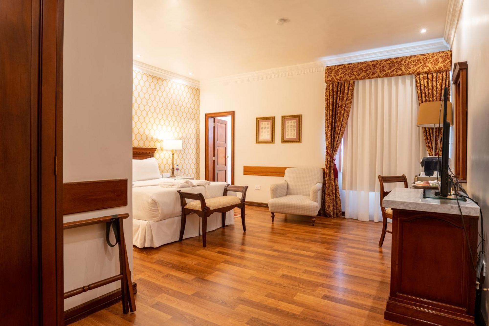 Hotel Boutique Santa Lucia Cuenca Exterior photo
